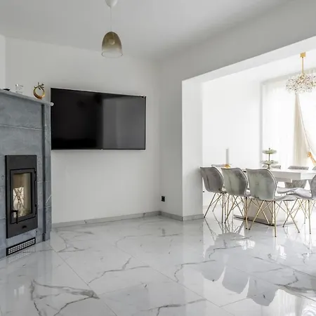 Cozy House With Comfort Апартаменты *