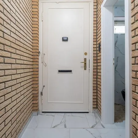 Cozy House With Comfort Апартаменты
